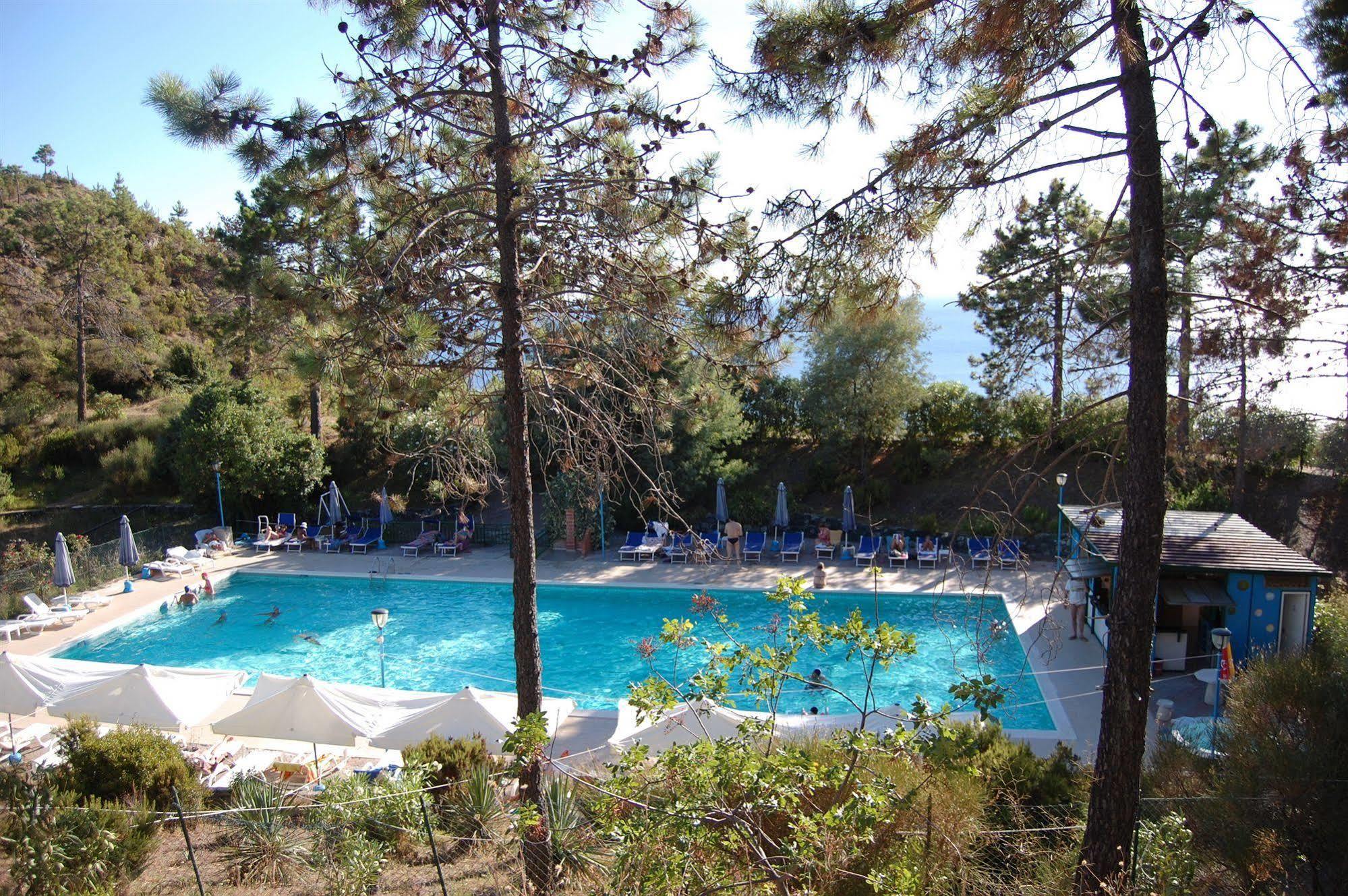 Resort La Francesca Bonassola Exterior photo